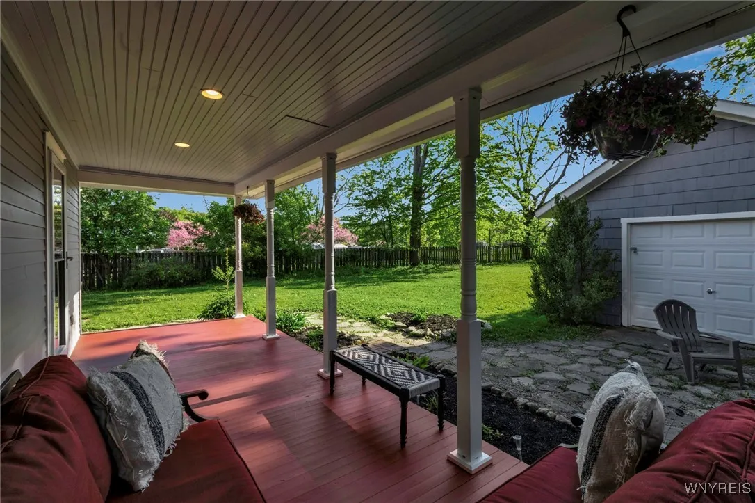 260 South Grove Street, Aurora, New York 14052, Aurora, New York 14052, 4 Bedrooms Bedrooms, 8 Rooms Rooms,2 BathroomsBathrooms,Residential,Closed,260 South Grove Street, Aurora, New York 14052,0,B1606390
