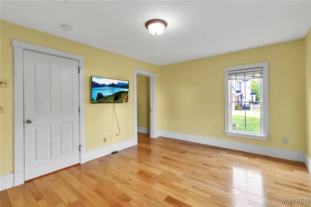 260 South Grove Street, Aurora, New York 14052, Aurora, New York 14052, 4 Bedrooms Bedrooms, 8 Rooms Rooms,2 BathroomsBathrooms,Residential,Closed,260 South Grove Street, Aurora, New York 14052,0,B1606390