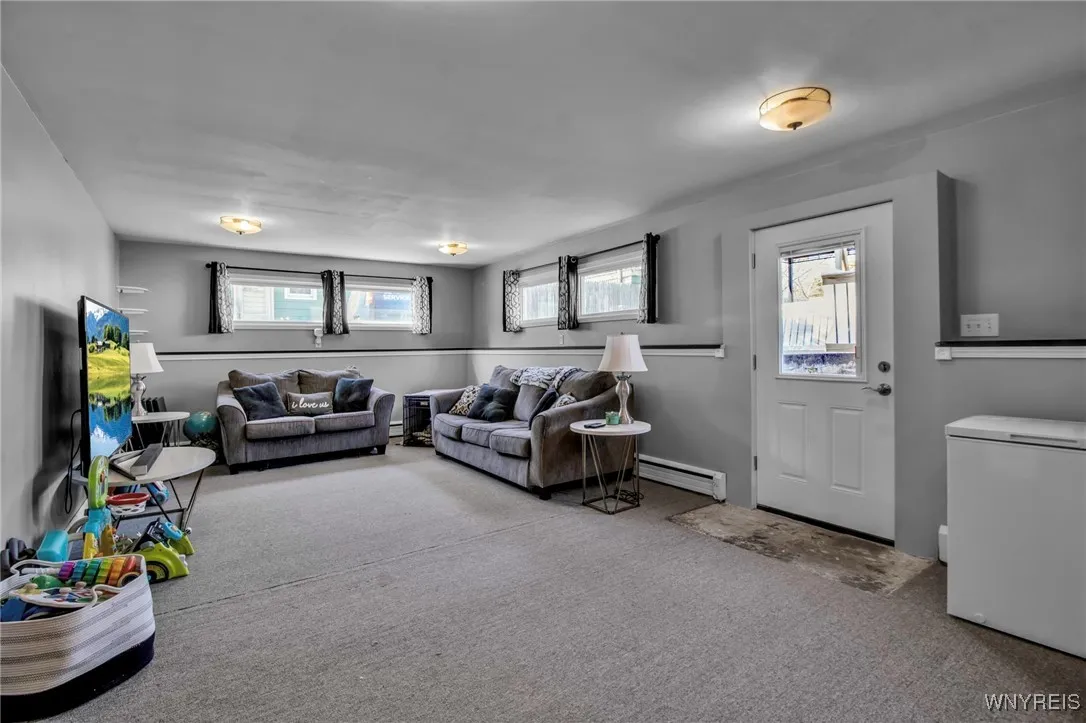 620 69th Street, Niagara Falls, New York 14304, Niagara Falls, New York 14304, 3 Bedrooms Bedrooms, 6 Rooms Rooms,1 BathroomBathrooms,Residential,Closed,620 69th Street, Niagara Falls, New York 14304,B1605579