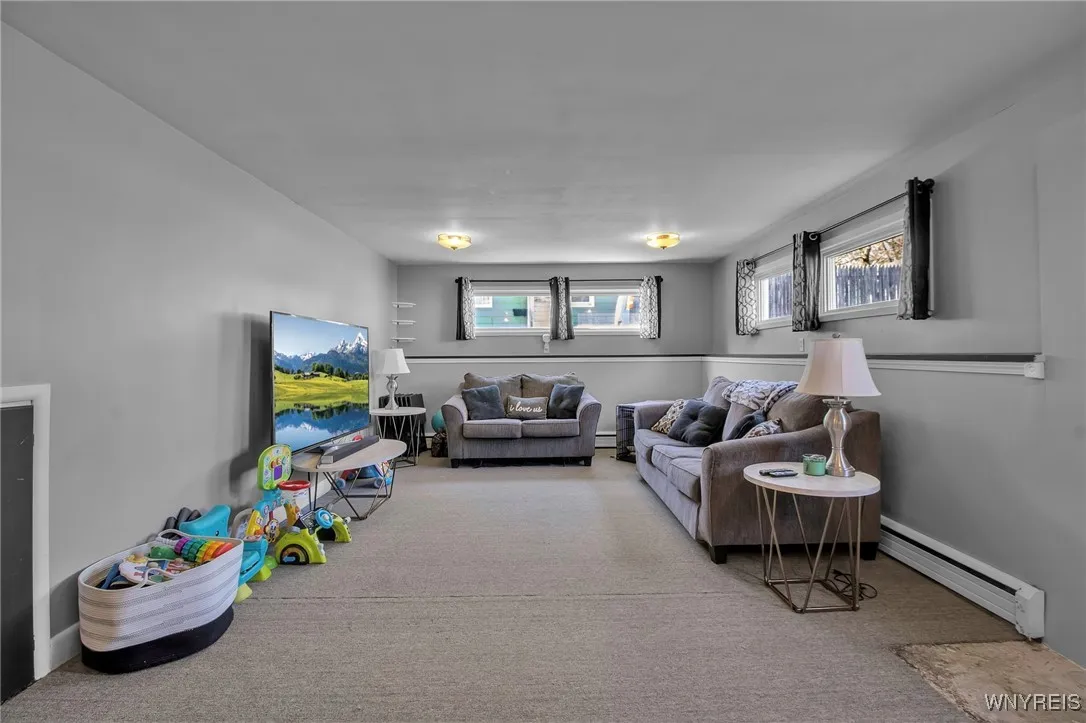 620 69th Street, Niagara Falls, New York 14304, Niagara Falls, New York 14304, 3 Bedrooms Bedrooms, 6 Rooms Rooms,1 BathroomBathrooms,Residential,Closed,620 69th Street, Niagara Falls, New York 14304,B1605579