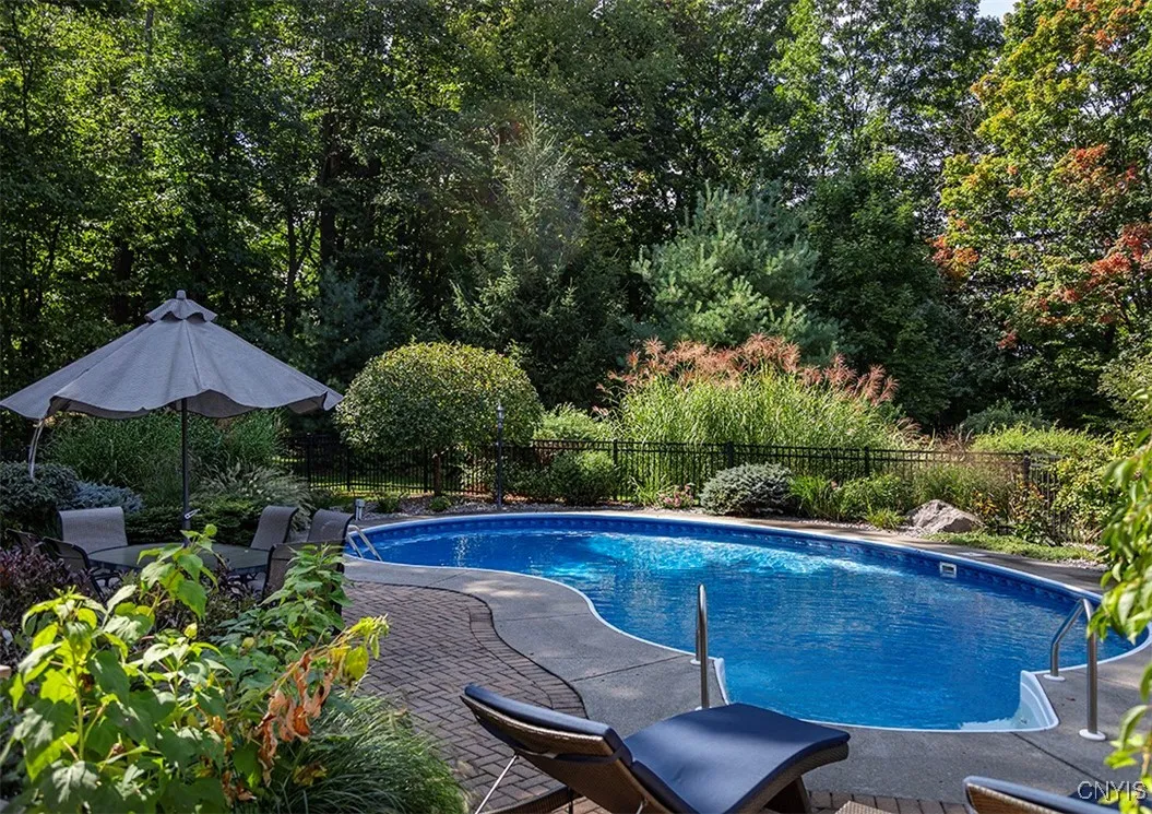 4604 Watergap, Manlius, New York 13104, Manlius, New York 13104, 4 Bedrooms Bedrooms, 13 Rooms Rooms,3 BathroomsBathrooms,Residential,Closed,4604 Watergap, Manlius, New York 13104,S1605820