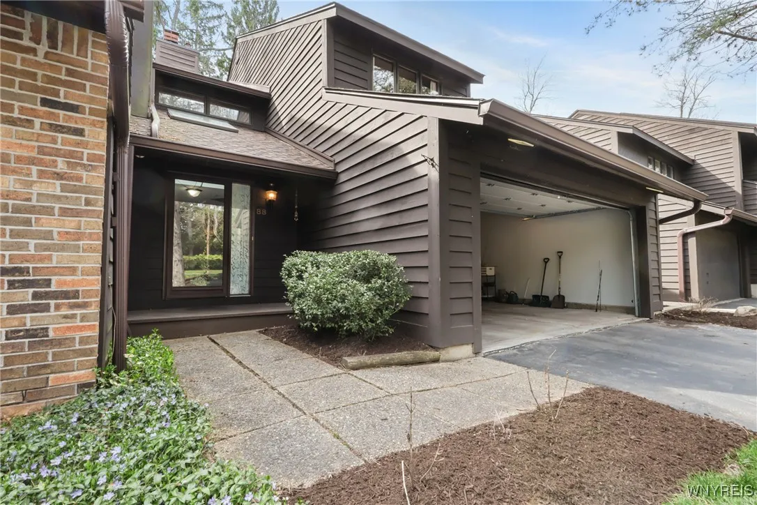 88 Breezewood, Amherst, New York 14051, Amherst, New York 14051, 3 Bedrooms Bedrooms, 6 Rooms Rooms,2 BathroomsBathrooms,Residential,For Sale,88 Breezewood, Amherst, New York 14051,B1606558