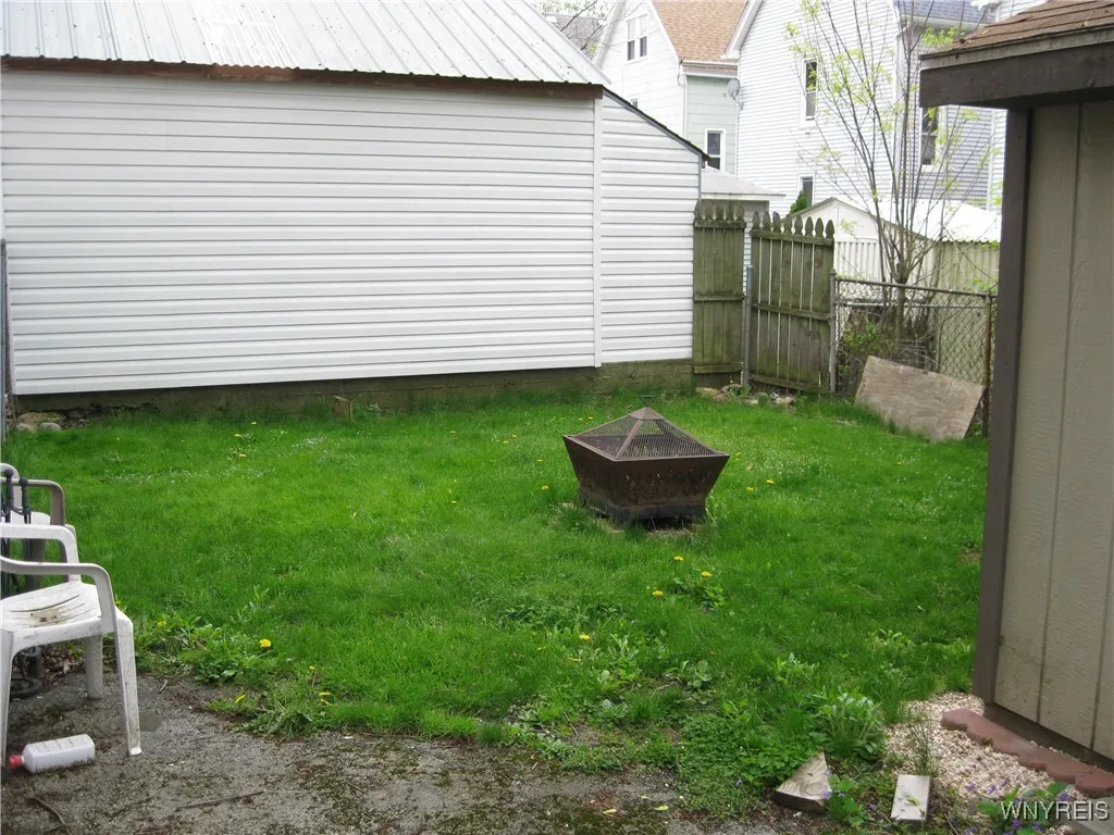 26 Teresa Place, Buffalo, New York 14210, Buffalo, New York 14210, 6 Bedrooms Bedrooms, ,2 BathroomsBathrooms,Residential,Closed,26 Teresa Place, Buffalo, New York 14210,B1606046