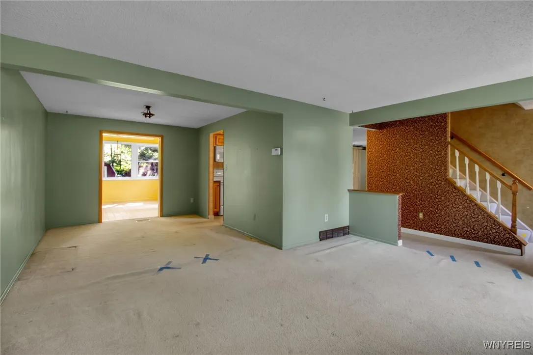 5051 Overlook Point, Hamburg, New York 14075, Hamburg, New York 14075, 4 Bedrooms Bedrooms, 10 Rooms Rooms,2 BathroomsBathrooms,Residential,For Sale,5051 Overlook Point, Hamburg, New York 14075,B1606731