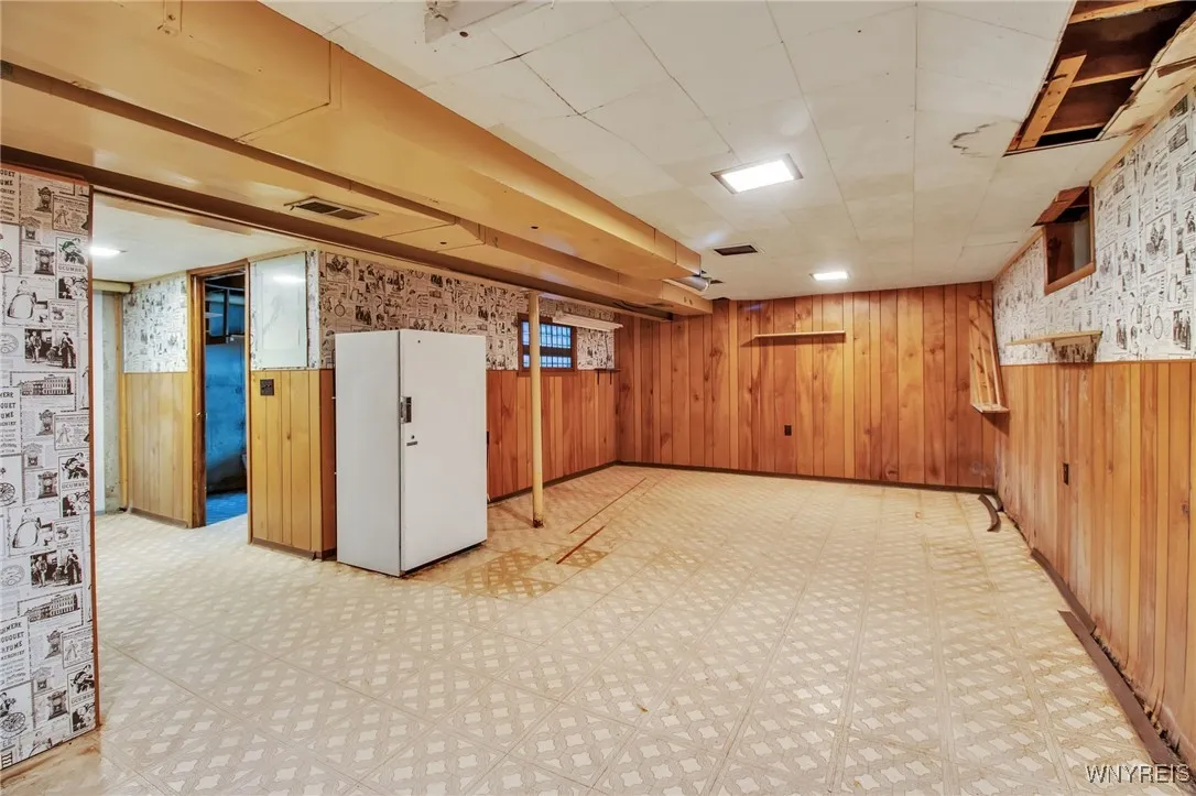 5051 Overlook Point, Hamburg, New York 14075, Hamburg, New York 14075, 4 Bedrooms Bedrooms, 10 Rooms Rooms,2 BathroomsBathrooms,Residential,For Sale,5051 Overlook Point, Hamburg, New York 14075,B1606731