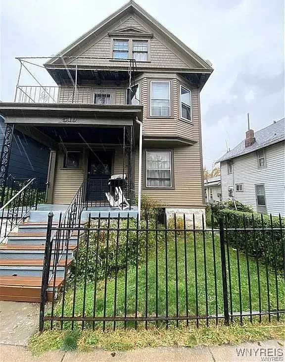 510 Connecticut- Upper Unit, Buffalo, New York 142, Buffalo, New York 14213, 3 Bedrooms Bedrooms, 6 Rooms Rooms,1 BathroomBathrooms,Residential Lease,Closed,510 Connecticut- Upper Unit, Buffalo, New York 142,0,B1606713