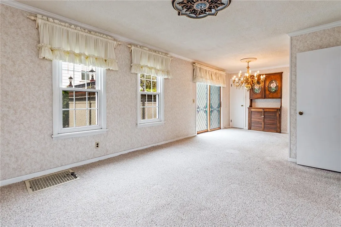 187 Clark Street, Canandaigua-city, New York 14424, Canandaigua City, New York 14424, 4 Bedrooms Bedrooms, 10 Rooms Rooms,1 BathroomBathrooms,Residential,Closed,187 Clark Street, Canandaigua-city, New York 14424,0,R1606768