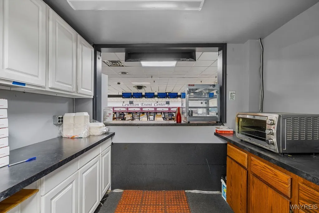 845 Cayuga Street, Lewiston, New York 14092, Lewiston, New York 14092, ,Commercial Sale,For Sale,845 Cayuga Street, Lewiston, New York 14092,0,B1604004