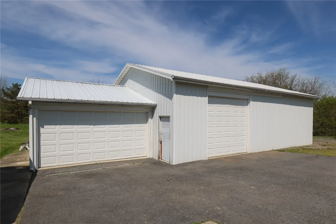 6514 State Route 5 And 20, East Bloomfield, New Yo, East Bloomfield, New York 14469, 3 Bedrooms Bedrooms, 8 Rooms Rooms,2 BathroomsBathrooms,Residential,For Sale,6514 State Route 5 And 20, East Bloomfield, New Yo,0,R1606748