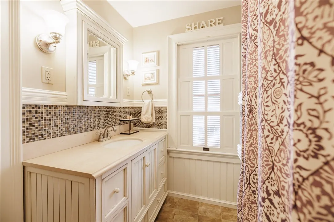 113 Franklin Street, Arcadia, New York 14513, Arcadia, New York 14513, 5 Bedrooms Bedrooms, 10 Rooms Rooms,2 BathroomsBathrooms,Residential,Closed,113 Franklin Street, Arcadia, New York 14513,0,R1605441