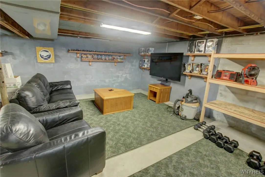 4757 Bussendorfer Road, Orchard Park, New York 141, Orchard Park, New York 14127, 3 Bedrooms Bedrooms, 6 Rooms Rooms,1 BathroomBathrooms,Residential,Closed,4757 Bussendorfer Road, Orchard Park, New York 141,0,B1604750