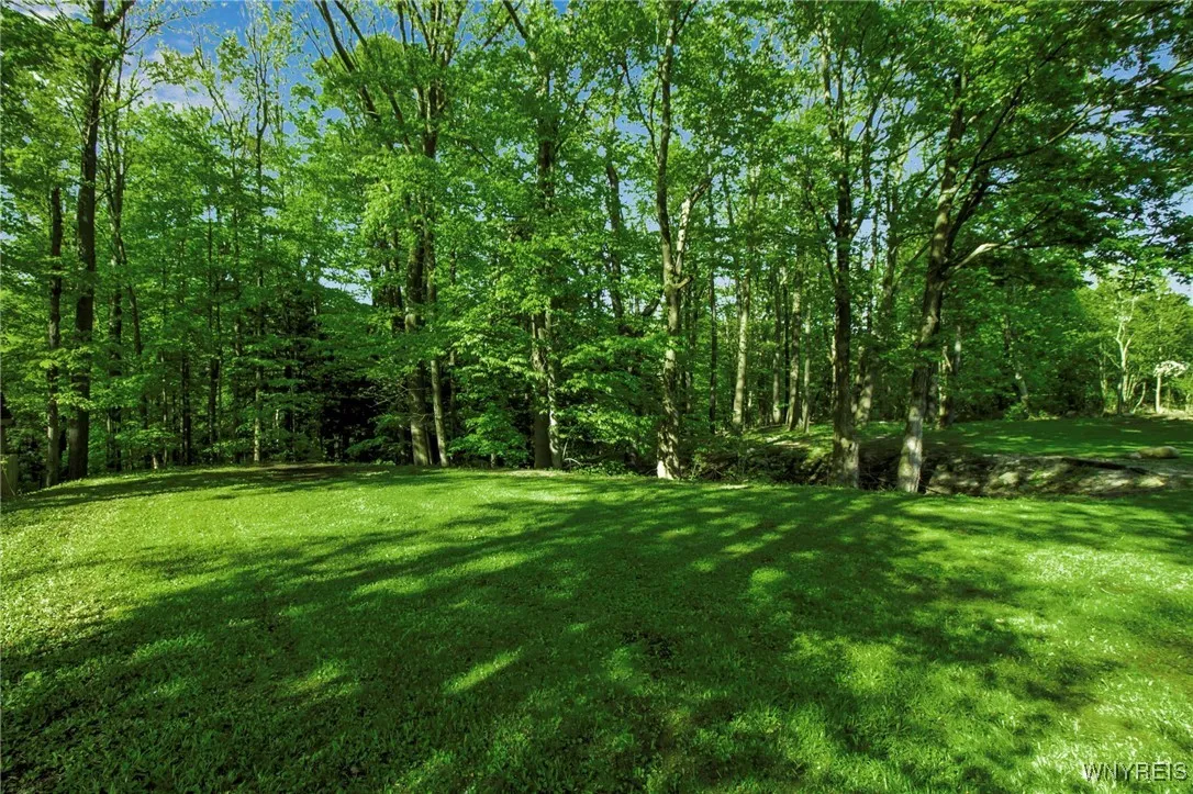 978 Quaker Road, Aurora, New York 14052, Aurora, New York 14052, 2 Bedrooms Bedrooms, 8 Rooms Rooms,1 BathroomBathrooms,Residential,Closed,978 Quaker Road, Aurora, New York 14052,0,B1606532