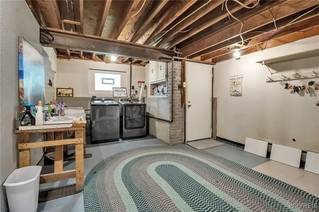 978 Quaker Road, Aurora, New York 14052, Aurora, New York 14052, 2 Bedrooms Bedrooms, 8 Rooms Rooms,1 BathroomBathrooms,Residential,Closed,978 Quaker Road, Aurora, New York 14052,0,B1606532