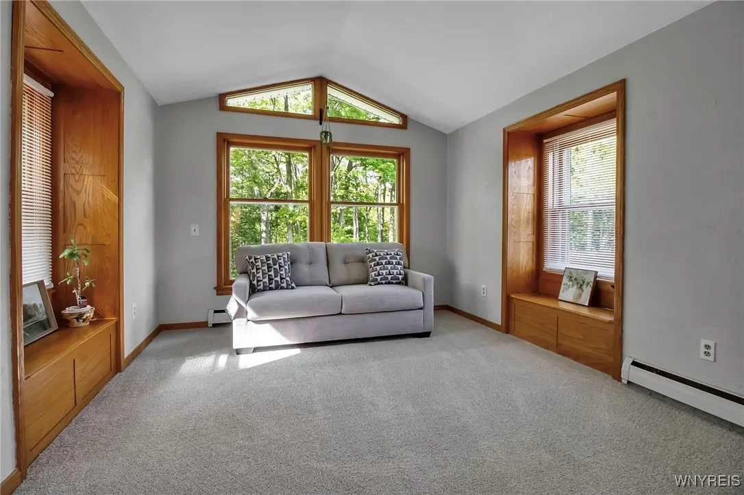 978 Quaker Road, Aurora, New York 14052, Aurora, New York 14052, 2 Bedrooms Bedrooms, 8 Rooms Rooms,1 BathroomBathrooms,Residential,Closed,978 Quaker Road, Aurora, New York 14052,0,B1606532