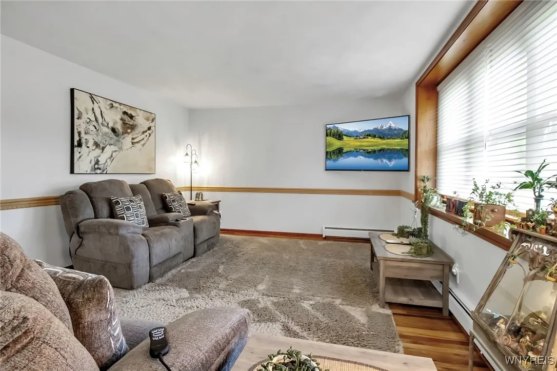 978 Quaker Road, Aurora, New York 14052, Aurora, New York 14052, 2 Bedrooms Bedrooms, 8 Rooms Rooms,1 BathroomBathrooms,Residential,Closed,978 Quaker Road, Aurora, New York 14052,0,B1606532