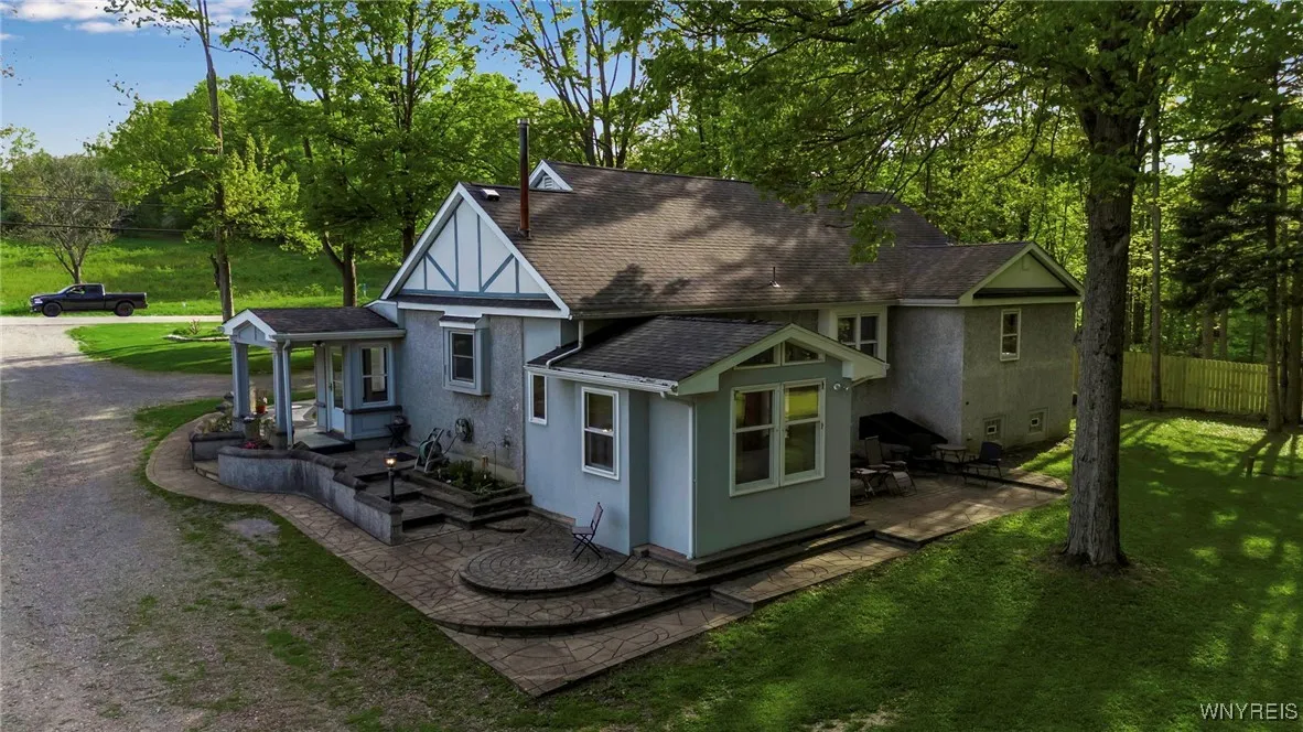 978 Quaker Road, Aurora, New York 14052, Aurora, New York 14052, 2 Bedrooms Bedrooms, 8 Rooms Rooms,1 BathroomBathrooms,Residential,Closed,978 Quaker Road, Aurora, New York 14052,0,B1606532