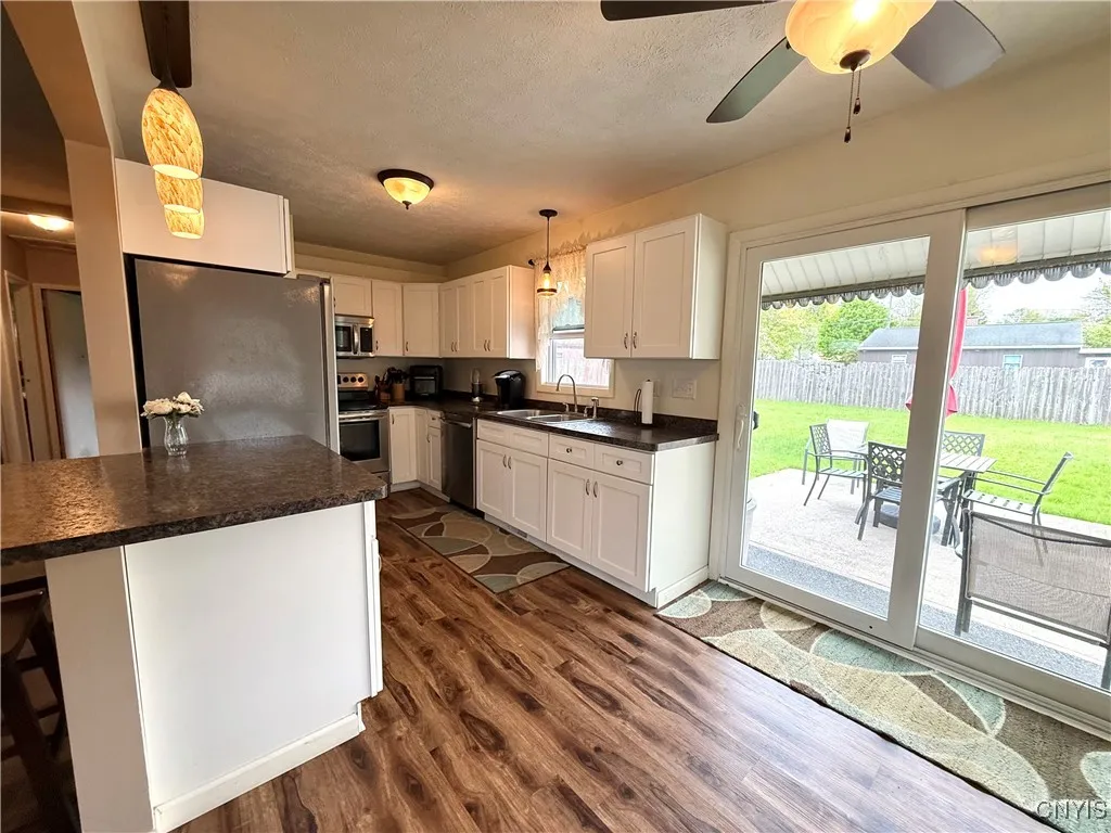 1004 West Thomas Street, Rome-inside, New York 134, Rome, New York 13440, 3 Bedrooms Bedrooms, 5 Rooms Rooms,1 BathroomBathrooms,Residential,Closed,1004 West Thomas Street, Rome-inside, New York 134,S1606889