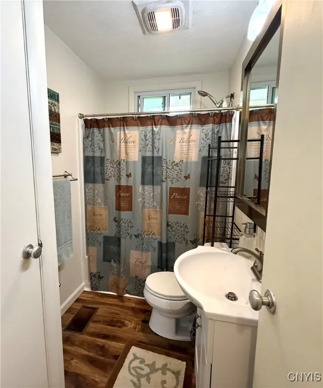 1004 West Thomas Street, Rome-inside, New York 134, Rome, New York 13440, 3 Bedrooms Bedrooms, 5 Rooms Rooms,1 BathroomBathrooms,Residential,Closed,1004 West Thomas Street, Rome-inside, New York 134,S1606889