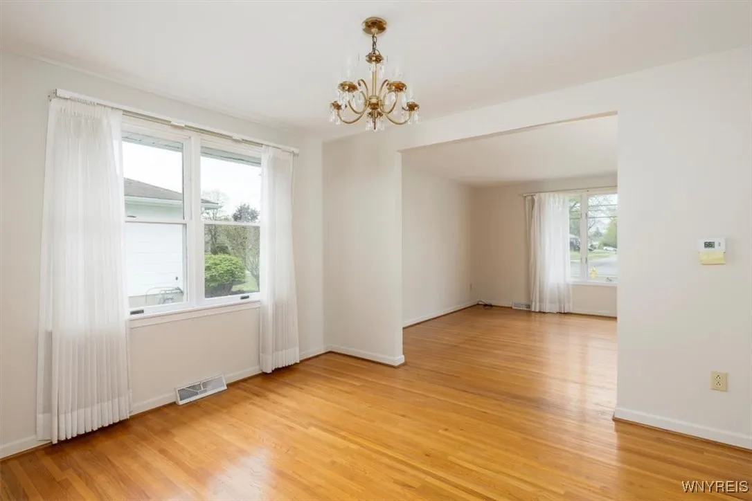361 Getzville Road, Amherst, New York 14226, Amherst, New York 14226, 2 Bedrooms Bedrooms, 6 Rooms Rooms,2 BathroomsBathrooms,Residential,Closed,361 Getzville Road, Amherst, New York 14226,B1605212