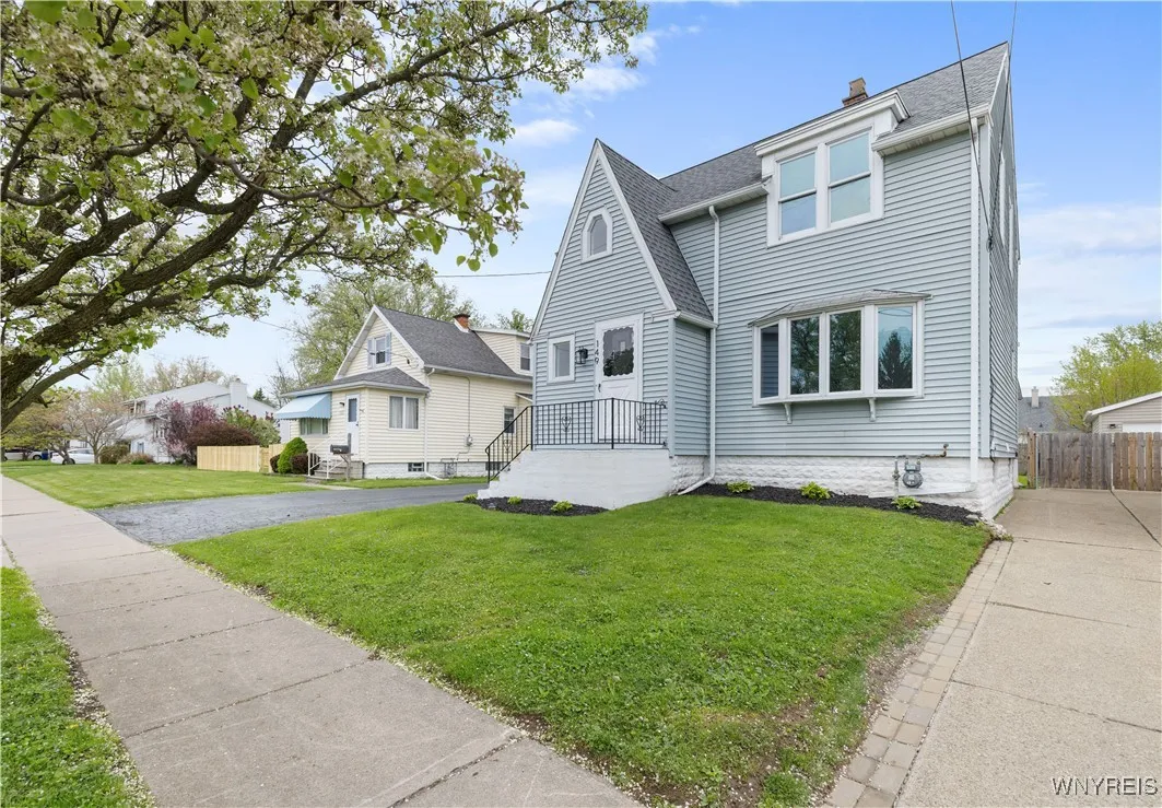 149 Bellwood Avenue, West Seneca, New York 14224, West Seneca, New York 14224, 3 Bedrooms Bedrooms, 6 Rooms Rooms,1 BathroomBathrooms,Residential,Closed,149 Bellwood Avenue, West Seneca, New York 14224,B1606729