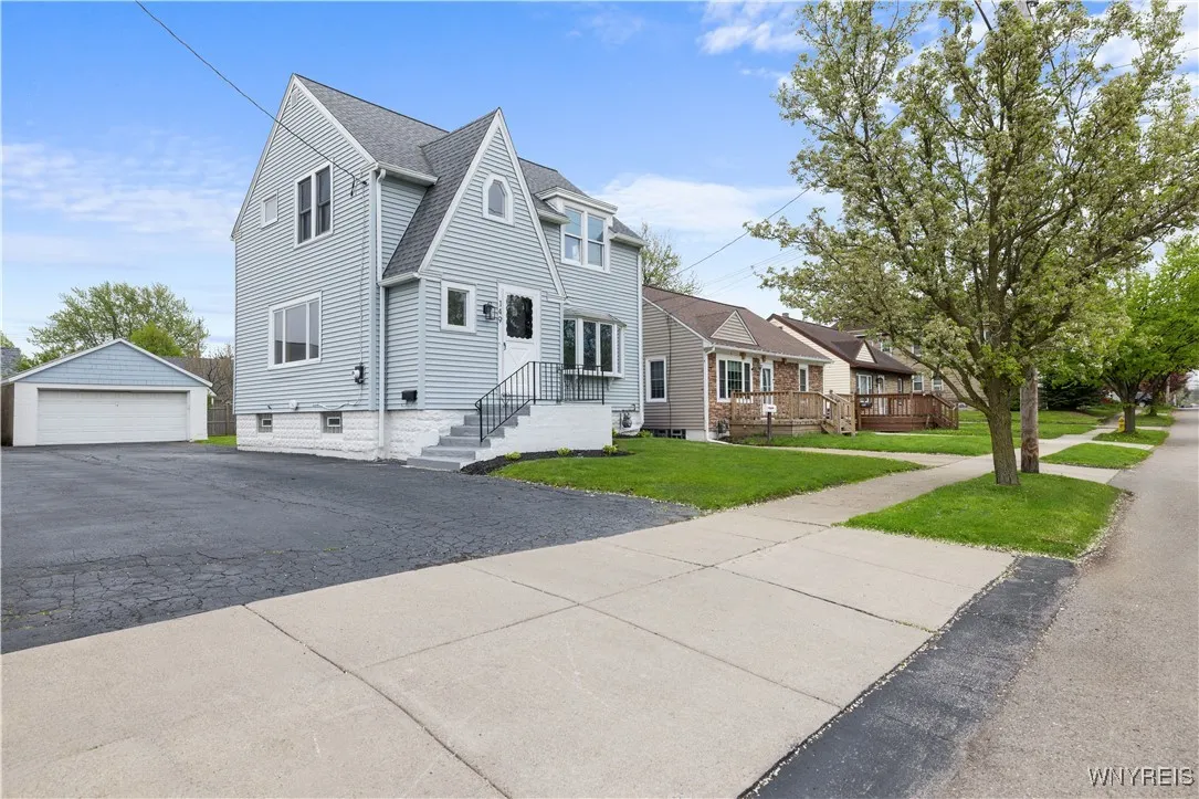 149 Bellwood Avenue, West Seneca, New York 14224, West Seneca, New York 14224, 3 Bedrooms Bedrooms, 6 Rooms Rooms,1 BathroomBathrooms,Residential,Closed,149 Bellwood Avenue, West Seneca, New York 14224,B1606729