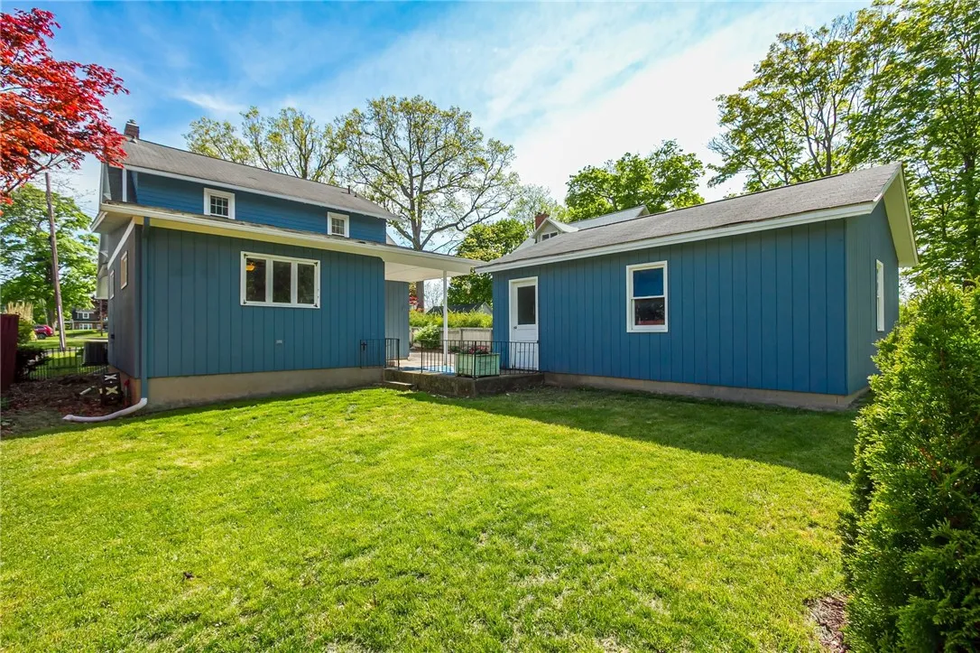20 Delancey Drive, Geneva-city, New York 14456, Geneva City, New York 14456, 4 Bedrooms Bedrooms, 8 Rooms Rooms,1 BathroomBathrooms,Residential,Closed,20 Delancey Drive, Geneva-city, New York 14456,0,R1600410