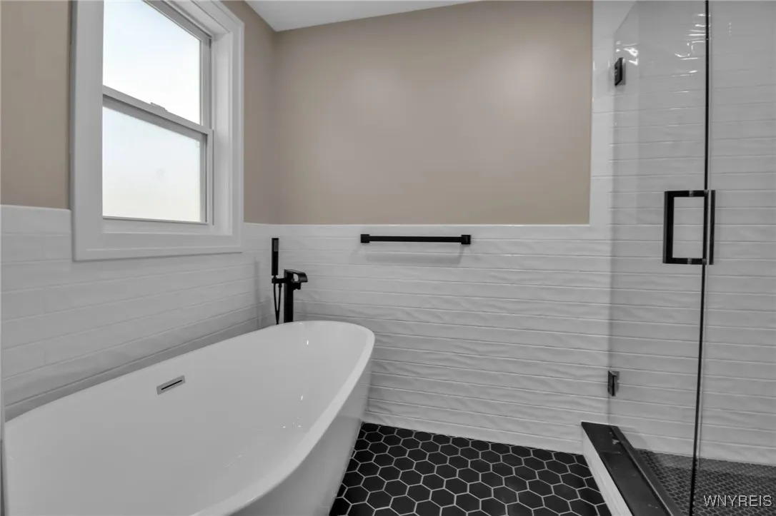 47 Sandelwood Drive, Amherst, New York 14068, Amherst, New York 14068, 5 Bedrooms Bedrooms, 10 Rooms Rooms,2 BathroomsBathrooms,Residential,For Sale,47 Sandelwood Drive, Amherst, New York 14068,0,B1606082