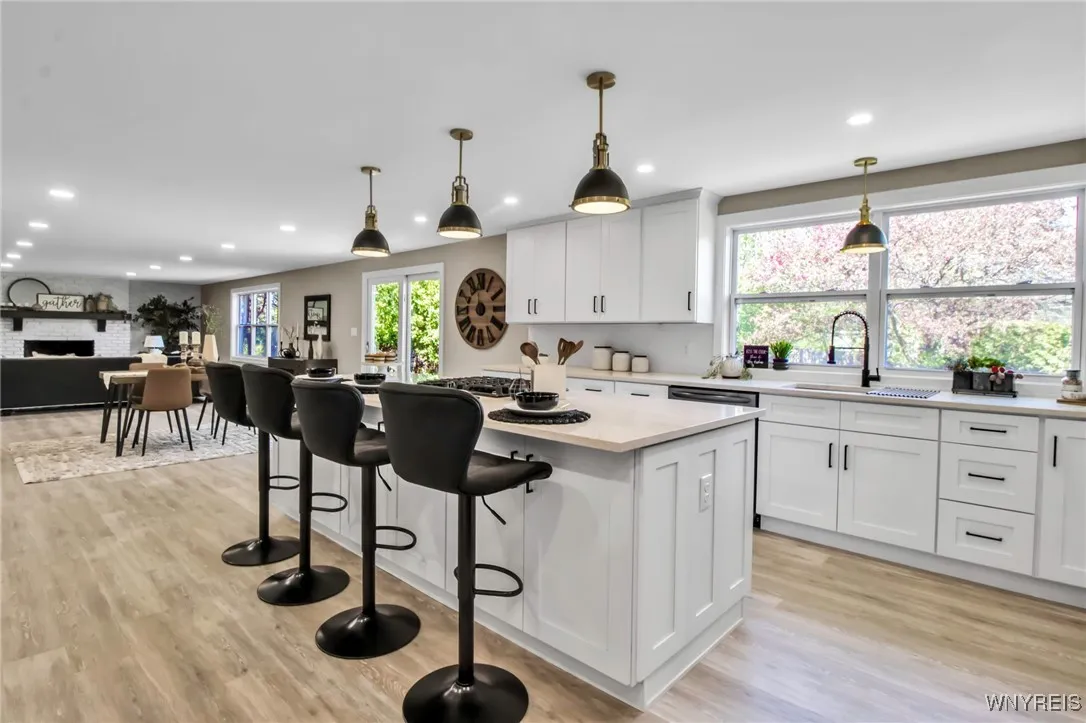 47 Sandelwood Drive, Amherst, New York 14068, Amherst, New York 14068, 5 Bedrooms Bedrooms, 10 Rooms Rooms,2 BathroomsBathrooms,Residential,For Sale,47 Sandelwood Drive, Amherst, New York 14068,0,B1606082