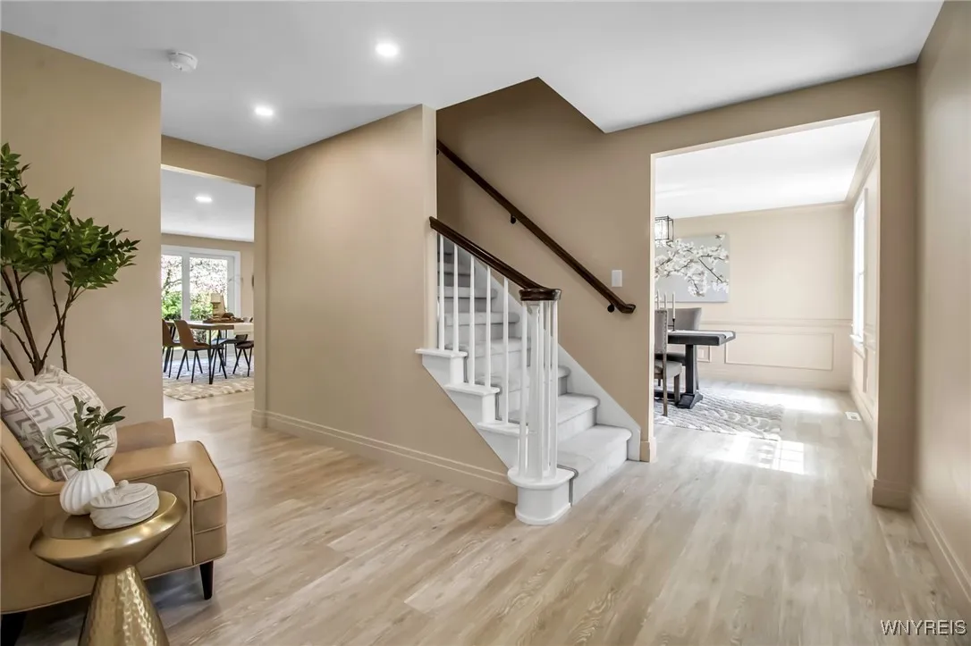 47 Sandelwood Drive, Amherst, New York 14068, Amherst, New York 14068, 5 Bedrooms Bedrooms, 10 Rooms Rooms,2 BathroomsBathrooms,Residential,For Sale,47 Sandelwood Drive, Amherst, New York 14068,0,B1606082