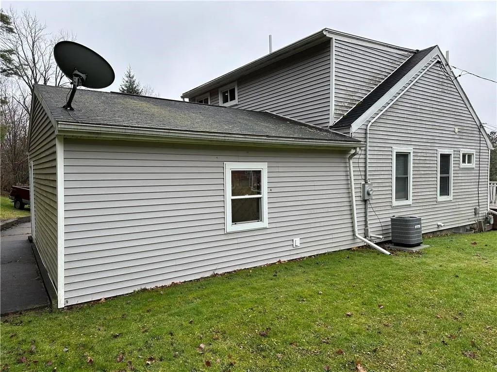 407 Gifford Street, Hornellsville, New York 14843, Hornellsville, New York 14843, 2 Bedrooms Bedrooms, 5 Rooms Rooms,2 BathroomsBathrooms,Residential,For Sale,407 Gifford Street, Hornellsville, New York 14843,0,R1605618