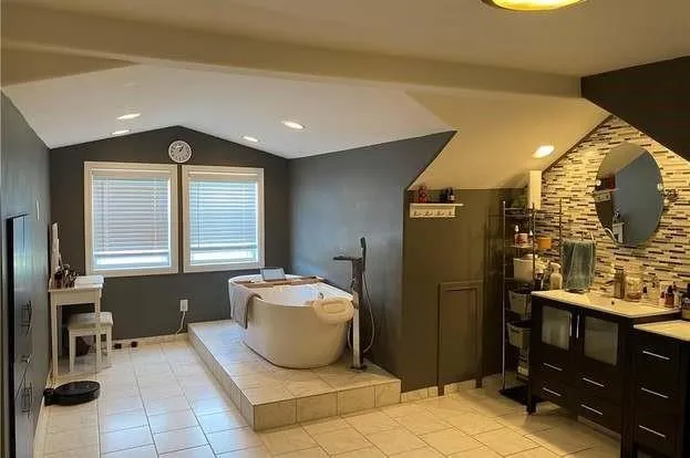 407 Gifford Street, Hornellsville, New York 14843, Hornellsville, New York 14843, 2 Bedrooms Bedrooms, 5 Rooms Rooms,2 BathroomsBathrooms,Residential,For Sale,407 Gifford Street, Hornellsville, New York 14843,0,R1605618