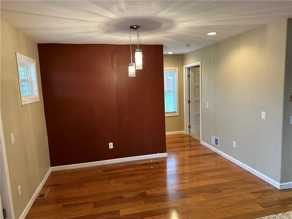 407 Gifford Street, Hornellsville, New York 14843, Hornellsville, New York 14843, 2 Bedrooms Bedrooms, 5 Rooms Rooms,2 BathroomsBathrooms,Residential,For Sale,407 Gifford Street, Hornellsville, New York 14843,0,R1605618