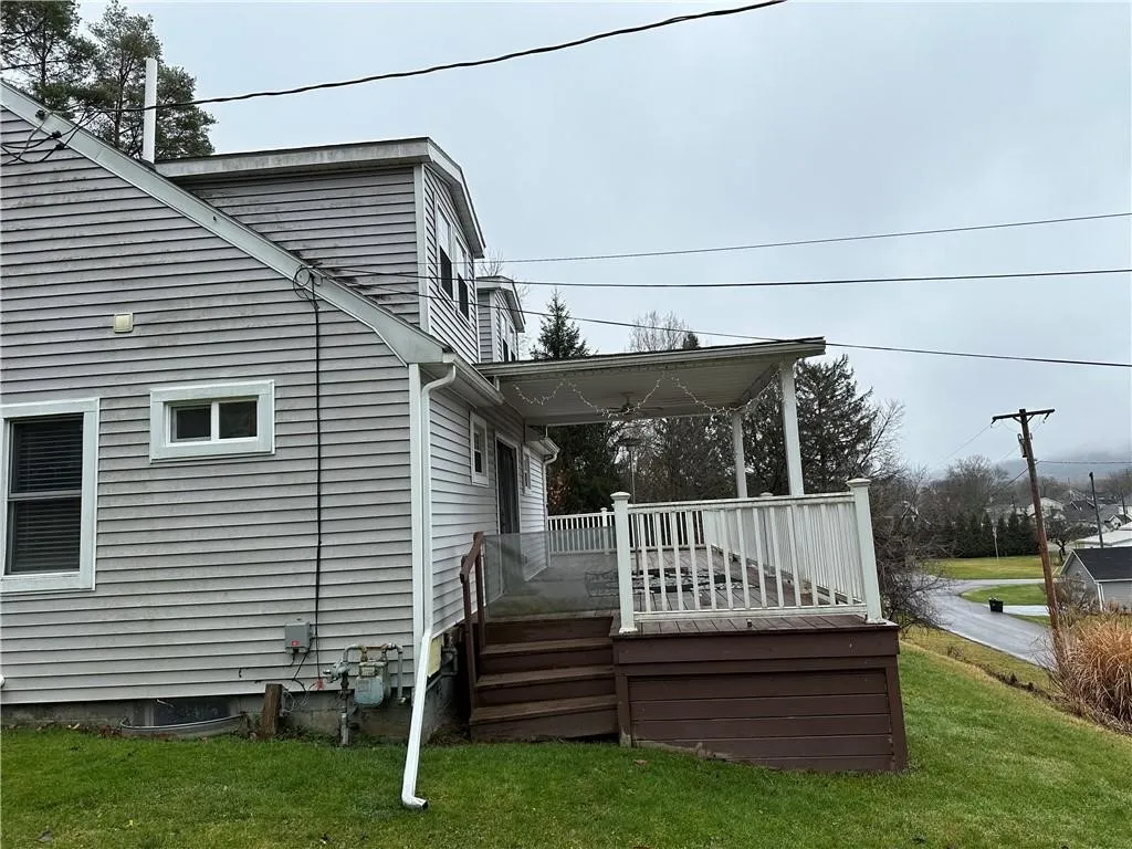 407 Gifford Street, Hornellsville, New York 14843, Hornellsville, New York 14843, 2 Bedrooms Bedrooms, 5 Rooms Rooms,2 BathroomsBathrooms,Residential,For Sale,407 Gifford Street, Hornellsville, New York 14843,0,R1605618