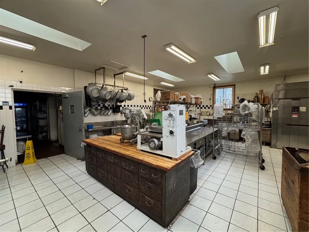 99 North Genesee Street, Geneva-city, New York 144, Geneva City, New York 14456, ,Commercial Sale,For Sale,99 North Genesee Street, Geneva-city, New York 144,0,R1606960