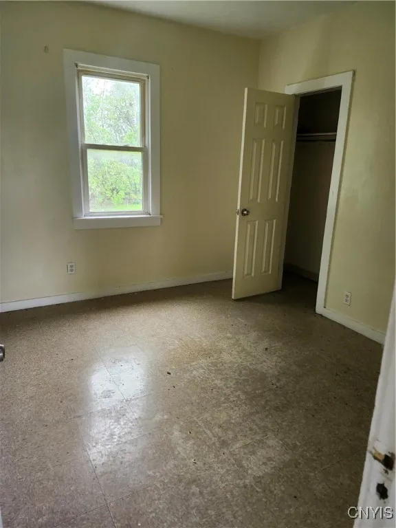 705 South Avenue, Syracuse, New York 13207, Syracuse, New York 13207, 6 Bedrooms Bedrooms, ,2 BathroomsBathrooms,Residential,Closed,705 South Avenue, Syracuse, New York 13207,0,S1606990