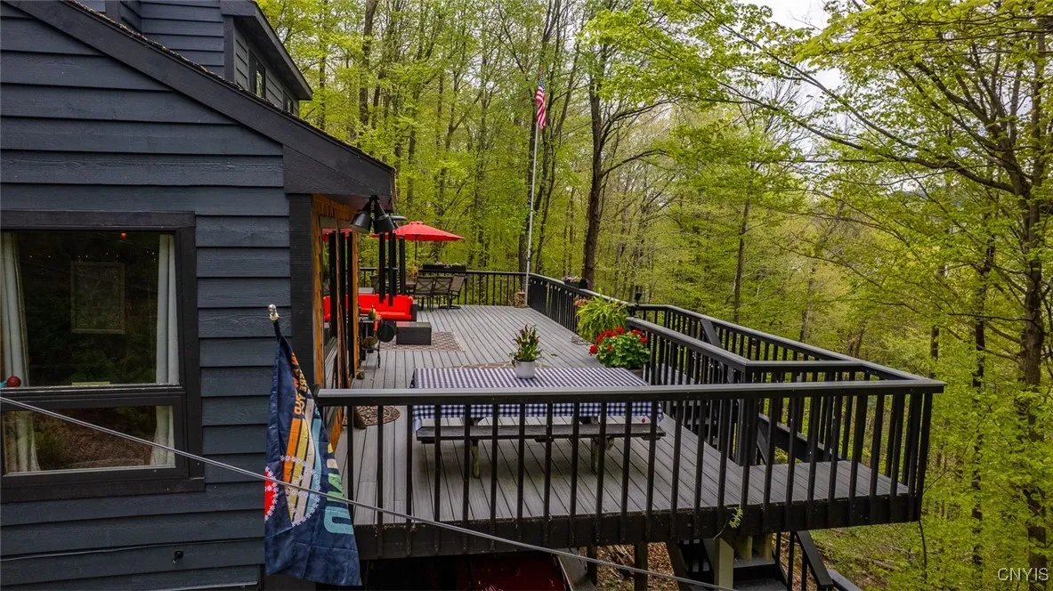 3000 Tuscarora Road, Nelson, New York 13035, Nelson, New York 13035, 3 Bedrooms Bedrooms, 7 Rooms Rooms,2 BathroomsBathrooms,Residential,Closed,3000 Tuscarora Road, Nelson, New York 13035,0,S1606754