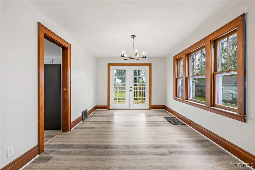 364 Hamilton Boulevard, Tonawanda-town, New York 1, Tonawanda, New York 14217, 3 Bedrooms Bedrooms, 6 Rooms Rooms,1 BathroomBathrooms,Residential,Closed,364 Hamilton Boulevard, Tonawanda-town, New York 1,0,B1606985