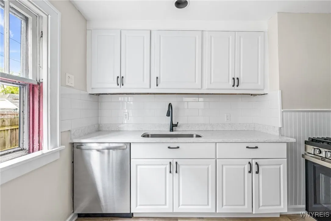 364 Hamilton Boulevard, Tonawanda-town, New York 1, Tonawanda, New York 14217, 3 Bedrooms Bedrooms, 6 Rooms Rooms,1 BathroomBathrooms,Residential,Closed,364 Hamilton Boulevard, Tonawanda-town, New York 1,0,B1606985