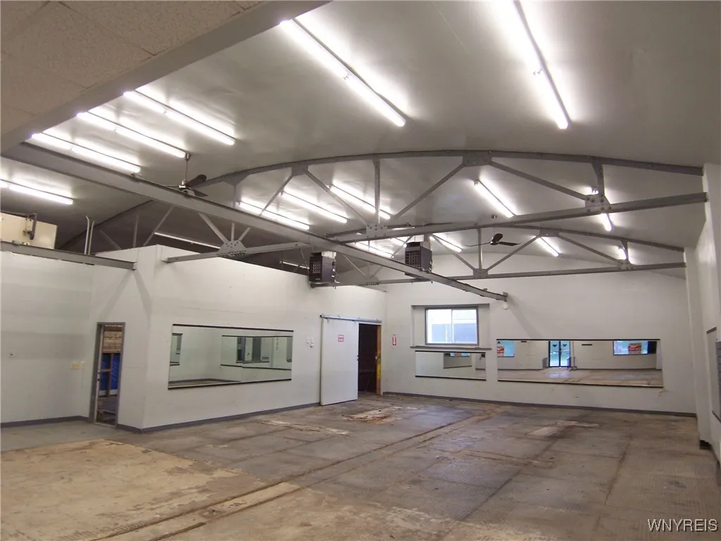 7180 West Main Road, Leroy, New York 14482, Leroy, New York 14482, ,Commercial Sale,Closed,7180 West Main Road, Leroy, New York 14482,0,B1607064