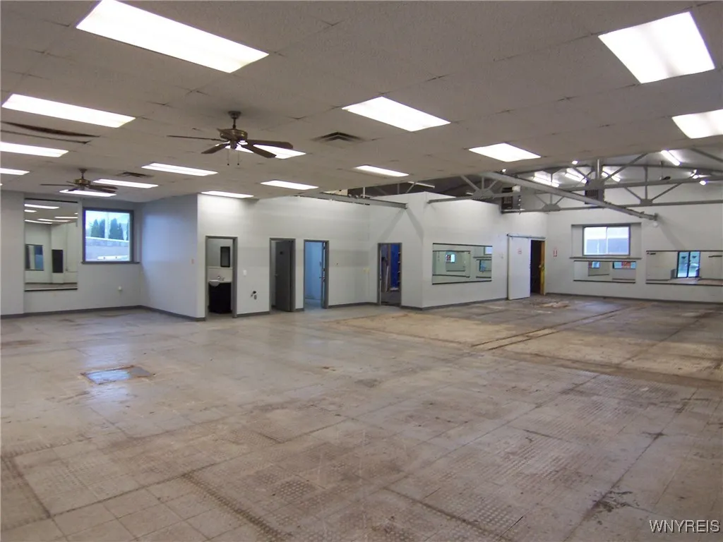 7180 West Main Road, Leroy, New York 14482, Leroy, New York 14482, ,Commercial Sale,Closed,7180 West Main Road, Leroy, New York 14482,0,B1607064