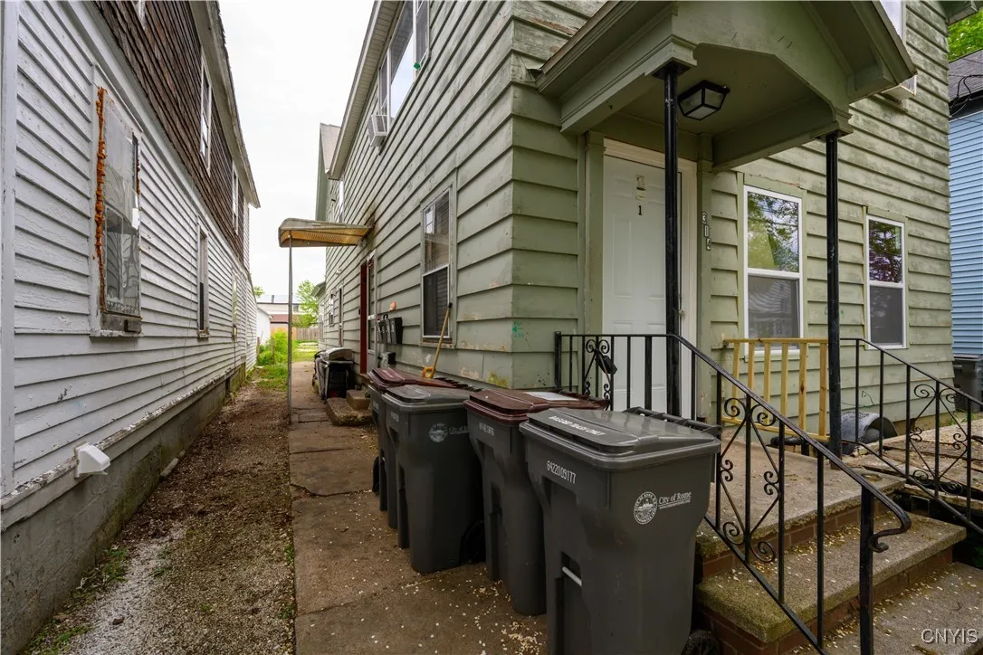 314 & 310 Henry Street, Rome-inside, New York, Rome, New York 13440, 6 Bedrooms Bedrooms, ,4 BathroomsBathrooms,Residential,Closed,314 & 310 Henry Street, Rome-inside, New York ,0,S1604556