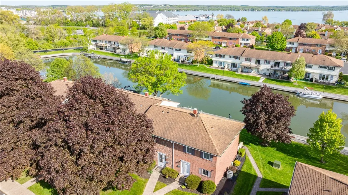 45 Holiday Harbour, Canandaigua-city, New York 144, Canandaigua City, New York 14424, 2 Bedrooms Bedrooms, 5 Rooms Rooms,1 BathroomBathrooms,Residential,Closed,45 Holiday Harbour, Canandaigua-city, New York 144,R1606460