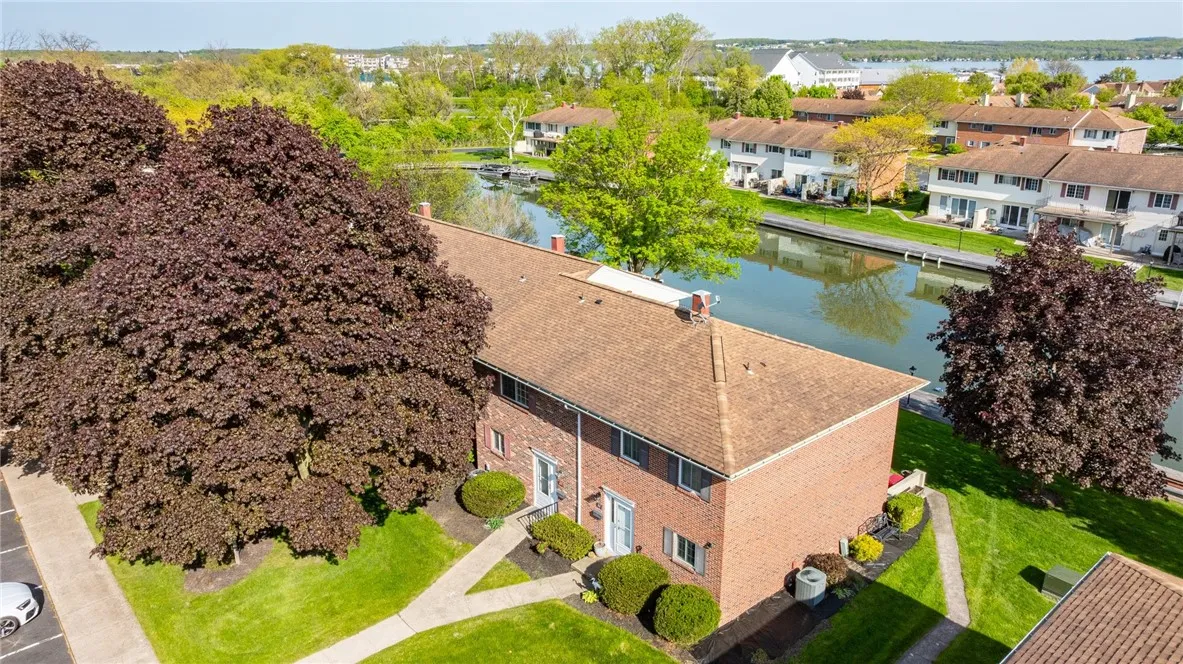 45 Holiday Harbour, Canandaigua-city, New York 144, Canandaigua City, New York 14424, 2 Bedrooms Bedrooms, 5 Rooms Rooms,1 BathroomBathrooms,Residential,Closed,45 Holiday Harbour, Canandaigua-city, New York 144,R1606460