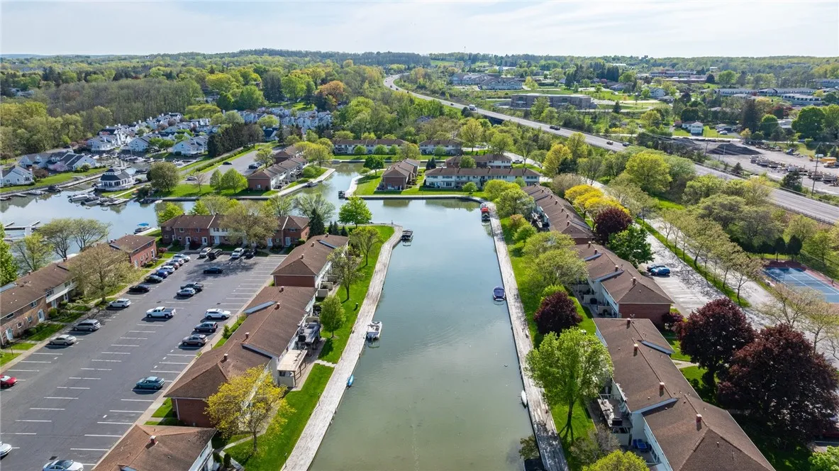 45 Holiday Harbour, Canandaigua-city, New York 144, Canandaigua City, New York 14424, 2 Bedrooms Bedrooms, 5 Rooms Rooms,1 BathroomBathrooms,Residential,Closed,45 Holiday Harbour, Canandaigua-city, New York 144,R1606460
