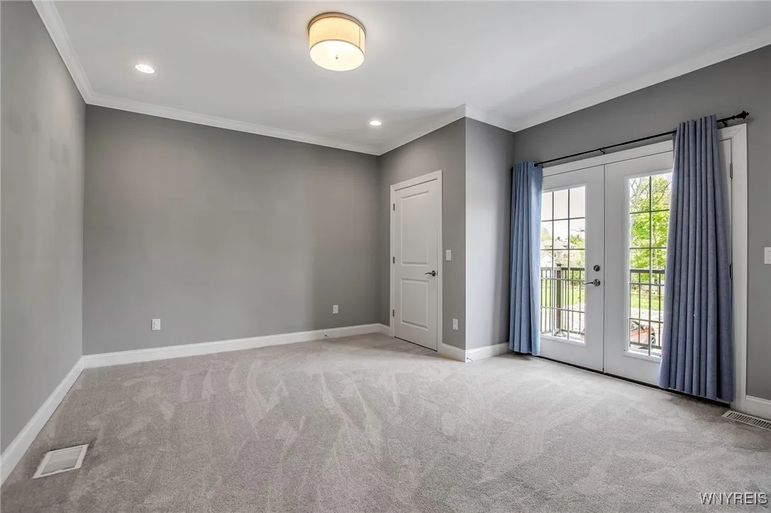 102 California Drive C, Amherst, New York 14221, Amherst, New York 14221, 3 Bedrooms Bedrooms, 8 Rooms Rooms,2 BathroomsBathrooms,Residential,Closed,102 California Drive C, Amherst, New York 14221,0,B1600629