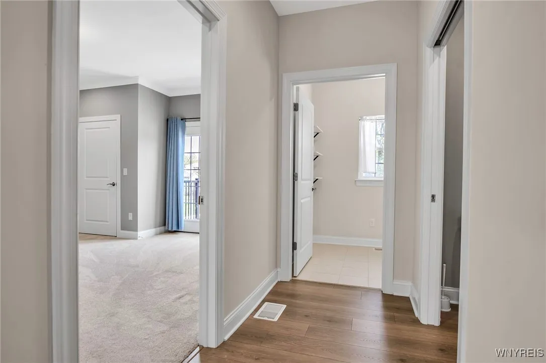 102 California Drive C, Amherst, New York 14221, Amherst, New York 14221, 3 Bedrooms Bedrooms, 8 Rooms Rooms,2 BathroomsBathrooms,Residential,Closed,102 California Drive C, Amherst, New York 14221,0,B1600629