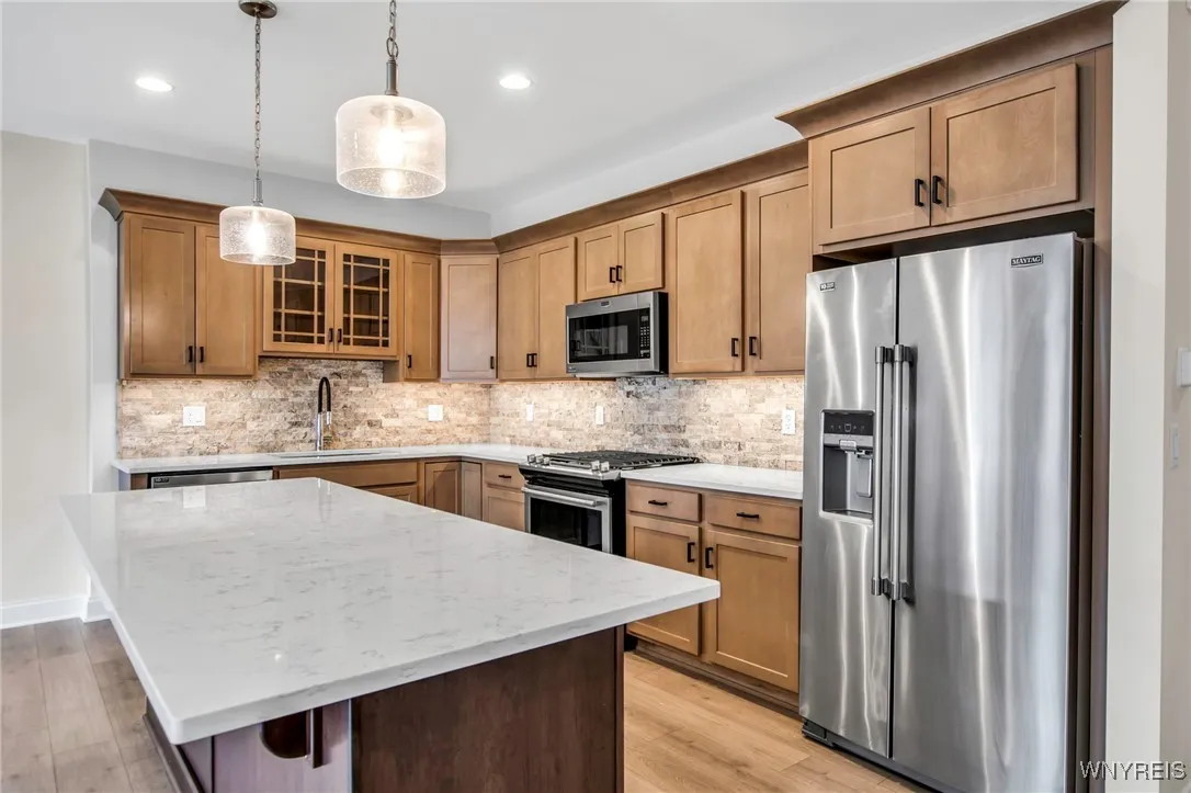 102 California Drive C, Amherst, New York 14221, Amherst, New York 14221, 3 Bedrooms Bedrooms, 8 Rooms Rooms,2 BathroomsBathrooms,Residential,Closed,102 California Drive C, Amherst, New York 14221,0,B1600629