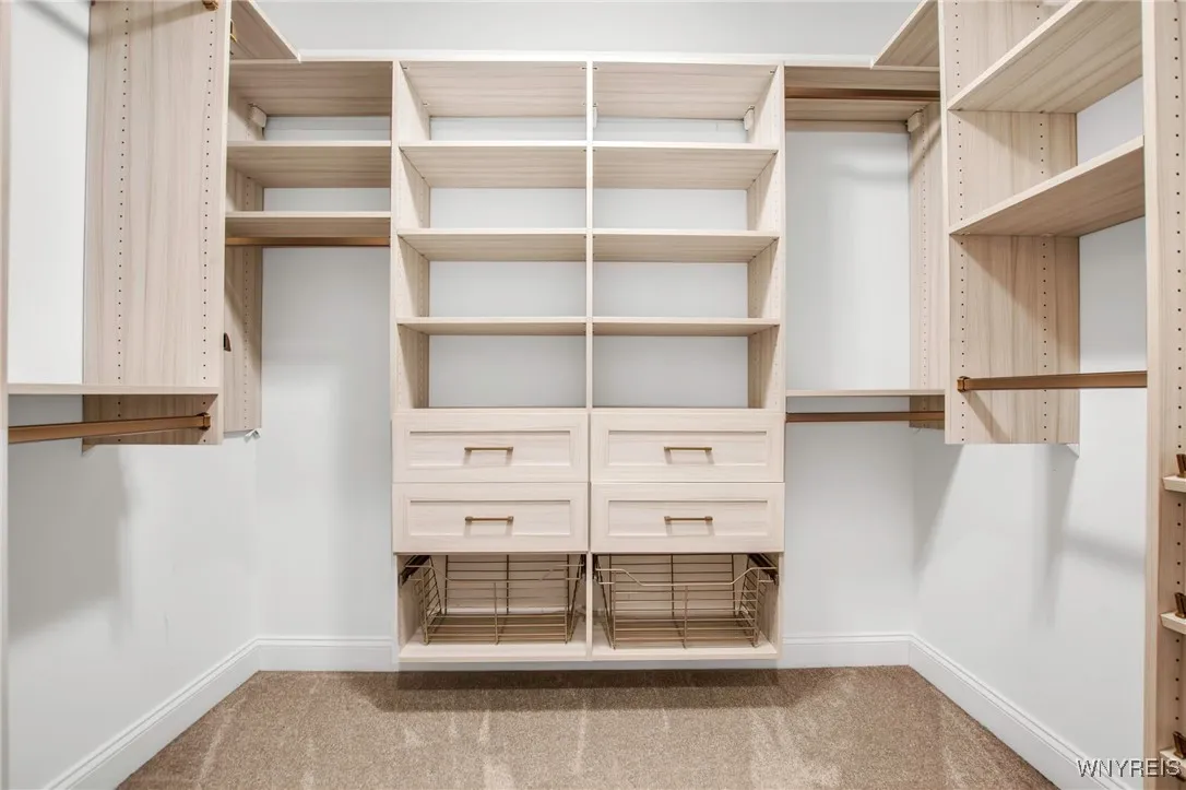 Walk-in closet