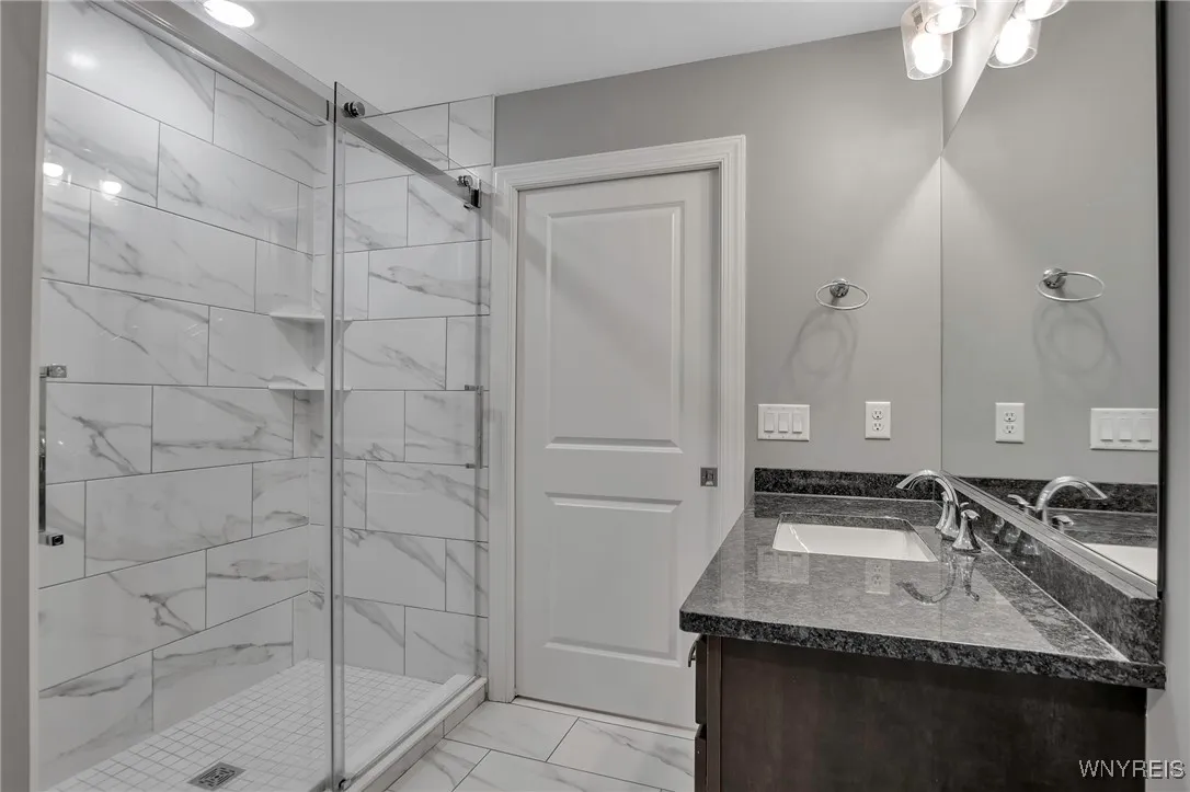 102 California Drive C, Amherst, New York 14221, Amherst, New York 14221, 3 Bedrooms Bedrooms, 8 Rooms Rooms,2 BathroomsBathrooms,Residential,Closed,102 California Drive C, Amherst, New York 14221,0,B1600629