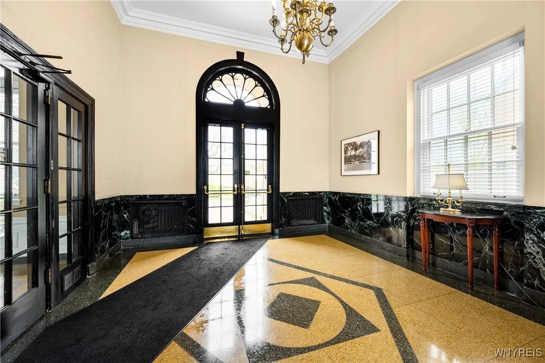 33 Gates Circle 10d, Buffalo, New York 14222, Buffalo, New York 14209, 3 Bedrooms Bedrooms, 7 Rooms Rooms,2 BathroomsBathrooms,Residential,Closed,33 Gates Circle 10d, Buffalo, New York 14222,0,B1606826